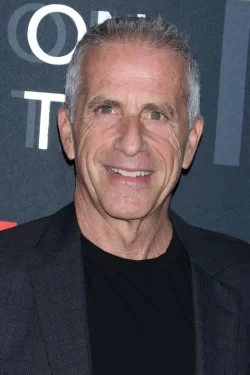 Stephen Thomas